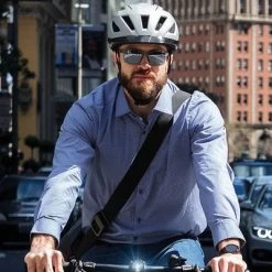 Casque Vélo Urbain Noir Pedelec 2.0 Abus Avec Lumière Arrière -Vélo Soldes casque velo urbain noir pedelec 2 0 abus avec lumiere arriere full 4