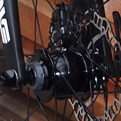 Moyeu Dynamo Roue Vélo Frein à Disque PD-8 Shutter Precision 5 Moyeu Dynamo Roue Vélo Frein à Disque PD-8 Shutter Precision – Image 5