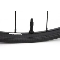 Roues Vélo Gravel Zipp 101 XPLR - Carbon Tubeless Cent. Lock 700 -Vélo Soldes roues velo gravel zipp 101 xplr carbon tubeless cent lock 700 full 5