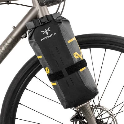 Sacoche Fourche Vélo Apidura Expedition Pour Bikepacking 4.5 L 3 Sacoche Fourche Vélo Apidura Expedition Pour Bikepacking 4.5 L – Image 3