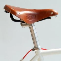 Selle Vélo Cuir Brooks B17 Short Standard Classic Pour Femme -Vélo Soldes selle velo cuir brooks b17 short standard classic pour femme full 4